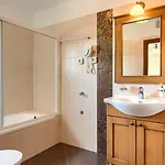 Rustic Catarina With Pool In Tinjan Villa Kringa