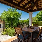 Rustic Catarina With Pool In Tinjan * Kringa