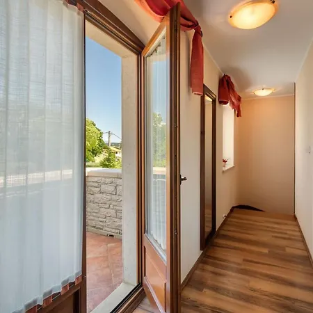 Rustic Catarina With Pool In Tinjan *