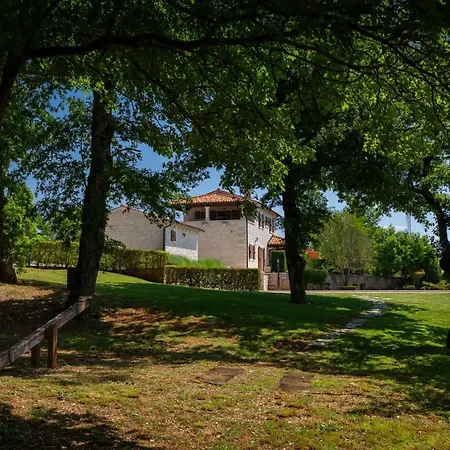Rustic Catarina With Pool In Tinjan * Kringa