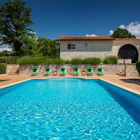 Rustic Catarina With Pool In Tinjan * Kringa