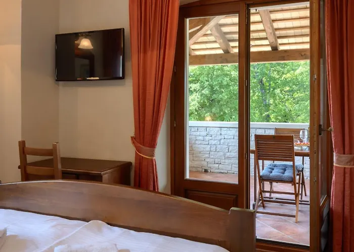 Vila Rustic Catarina With Pool In Tinjan *