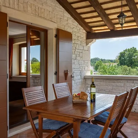 Rustic Catarina With Pool In Tinjan Kringa